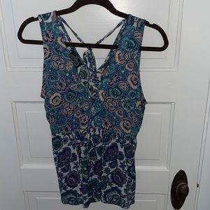 Pretty floral tank top